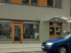 Před dalším sklenářstvím