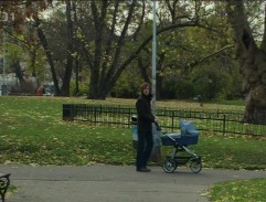 S kočárkem v parku