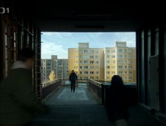 Lávka na sídlišti