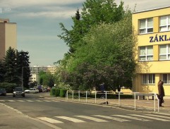 Přechod před školou