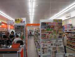 interiér samoobsluhy