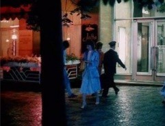 Irenka vychází z Jalty