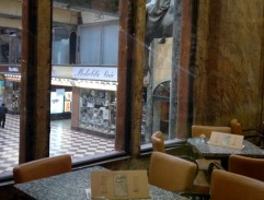 kaviareň v pasáži