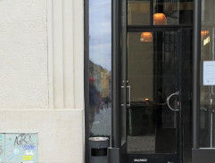 Soňa Pánková v kavárně