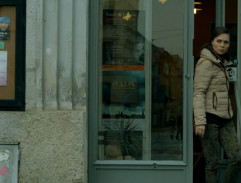 Soňa Pánková v kavárně