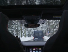 MUDr. Hanák v autě