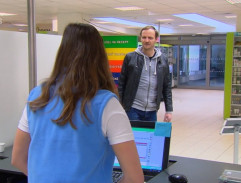 MUDr. Sekora v lékárně 