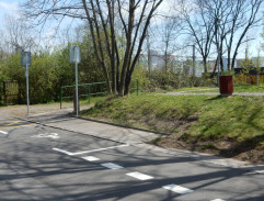 951. Bolestivé entrée