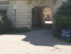 Vstupní brána zámku