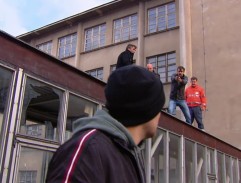 858. Prosím tě, neumírej!