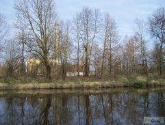 Protilehlý břeh, po kterém přišel Arnoštek