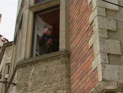 okno v textilnej fabrike