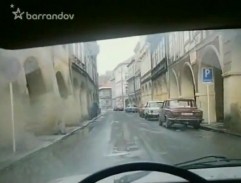 pohled z auta na ulici