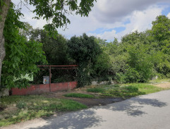 Před Markovou vilou