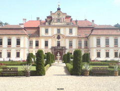 8. Tři vdovy