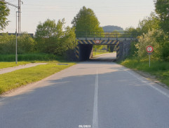 podjazd pod železnicou