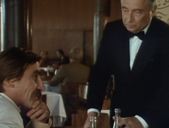 U stolu v restauraci