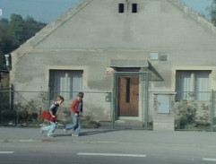 U zastávky autobusu 2