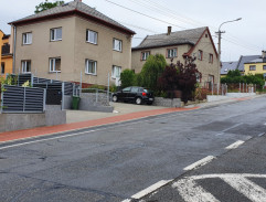 Franta ujíždí hlídce VB