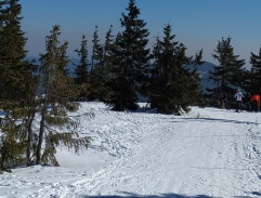 Tři muži ve sněhu