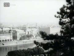 Pohled přes řeku 2