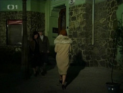 Před domem dr. Kaliny