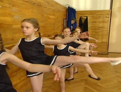 V baletním kroužku II