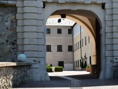 brána parížskeho väzenia