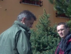 pred vilou Gašparovcov