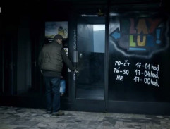 Před hospodou v Blansku