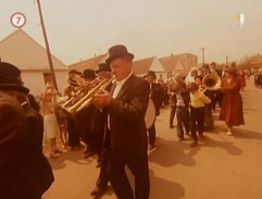 Otec mě sedře tak, jako tak