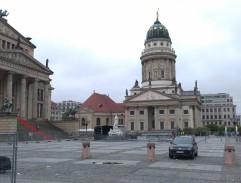 Lola beží o život