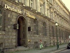 Lola beží o život