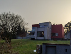 dvor Steinerovej vily