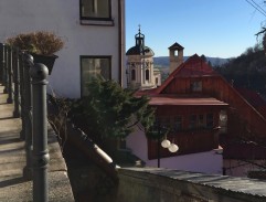 3. Maroško študuje