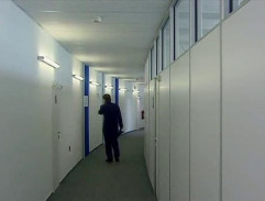 Mareš v kancelářích letecké společnosti