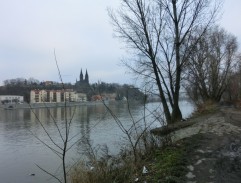 Řeka a Vyšehrad