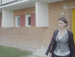 mjr. Výrová u vchodu