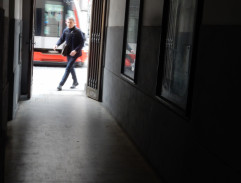 Vchod do domu se Stelliným doupětem