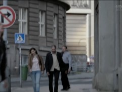 Před bydlištěm Marie Králové