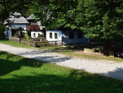 1. časť - Kto čím zachádza...