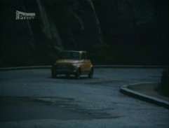 Zatáčka po skálou