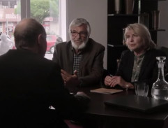 V pohřebním ústavu