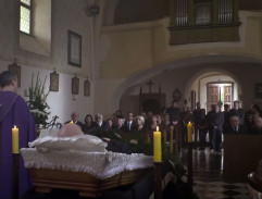 Pohřeb v kostele