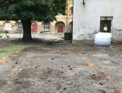 dvor výchovného ústavu v Pustine 2