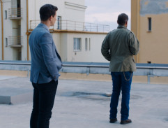 Káva na střeše kriminálky