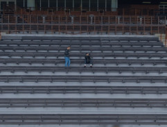 Schůzka na tribuně