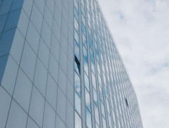 Fiktivní místo práce Juniora