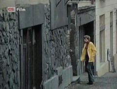 Pavel vchází do dědova domu