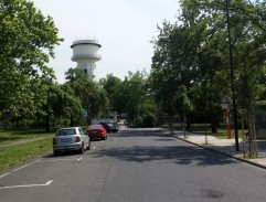 Důchodci na přechodu